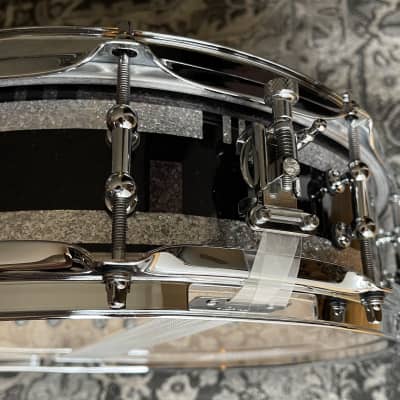 Ludwig 4x14 Classic Maple Piccolo Digital Black Sparkle Snare Drum