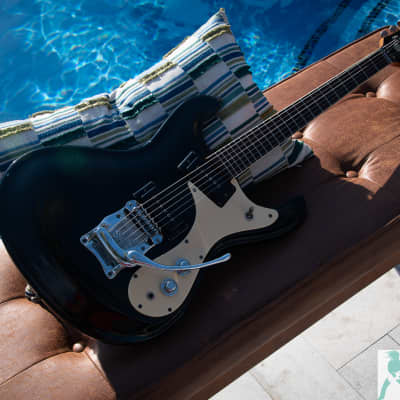 1976 Mosrite of California (Made in the USA) 1965 "The Ventures" w Moseley Tremelo Reissue - w Original Hard Case - Pro Set Up with Perfect Frets, Action & Intonation! image 14
