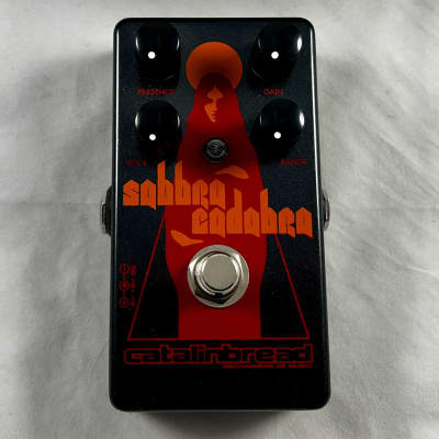 Catalinbread Sabbra Cadabra Overdrive Pedal Bundle with Tone Finger-Ease  String Lubricant Spray