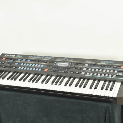 Casio CZ-1 61-Key Keyboard Synthesizer with Carrying Case CG006Q7