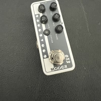 Mooer 013 Matchbox Micro Preamp | Reverb