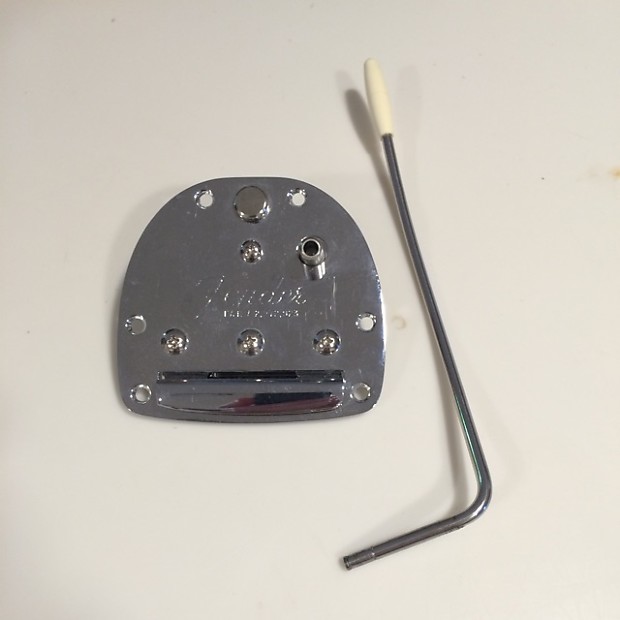 Fender AVRI Tremolo Jaguar Jazzmaster