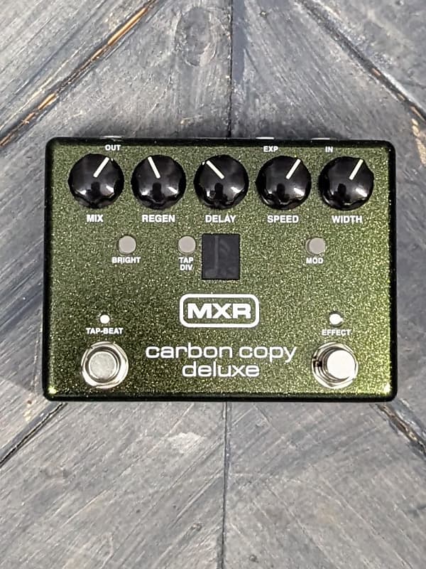 MXR Carbon Copy Deluxe