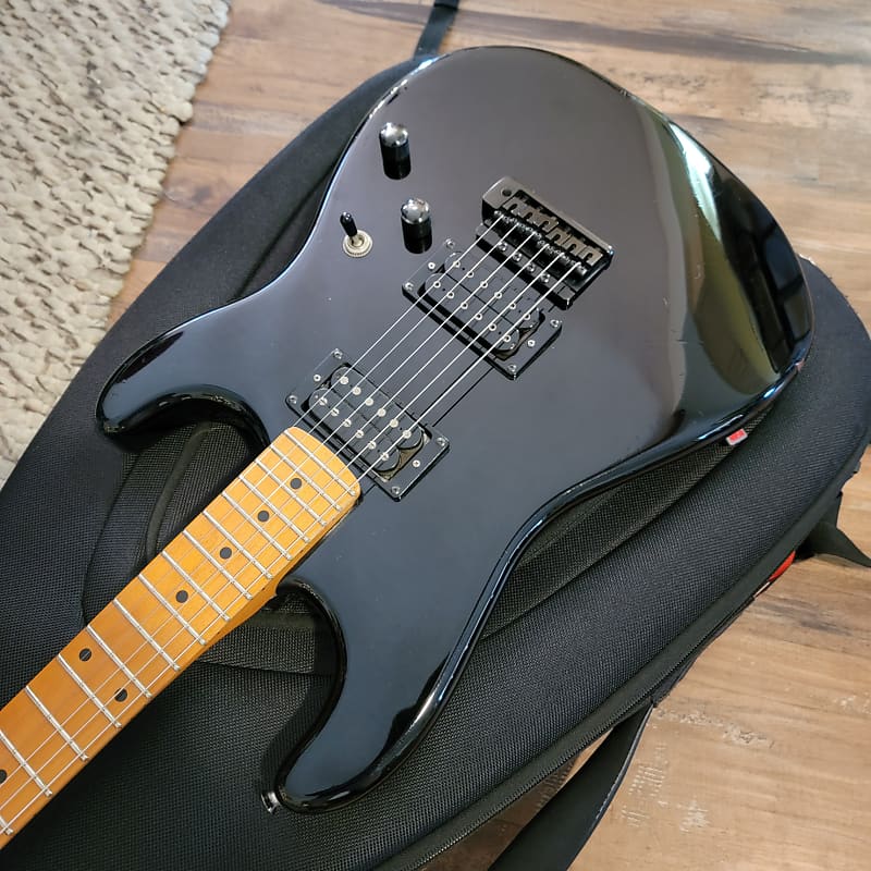 ESP Super Strat！超美品！ ESP Series 400 Stratocaster Style Red Metallic 1980s