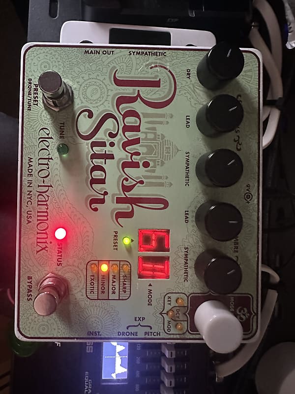 Electro-Harmonix Ravish sitar