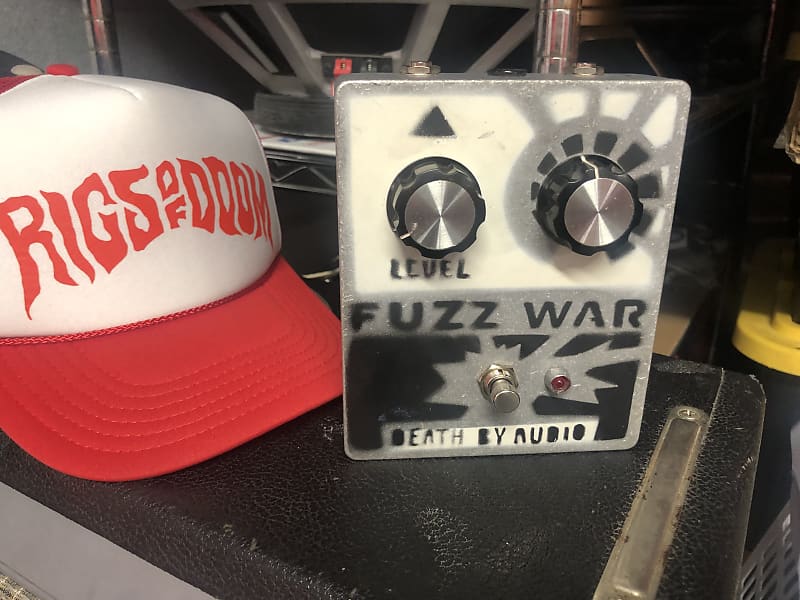 Death By Audio Fuzz War