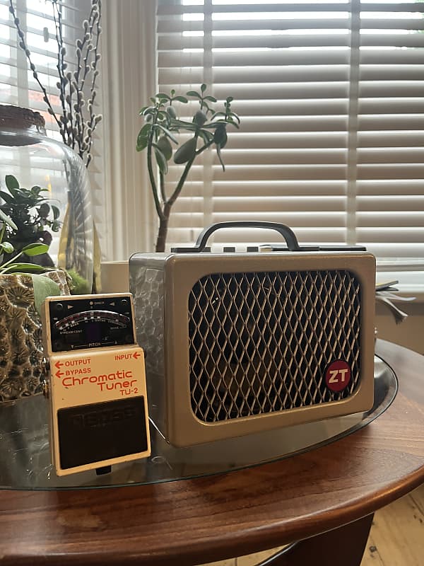 ZT Amplifiers Lunchbox 200W 1x6.5 Guitar Combo | Reverb UK