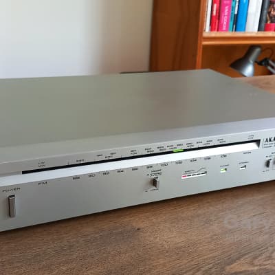 Akai AT-K11L Stereo FM/AM Tuner AT K11L Made in Japan Vintage 1981 image 9