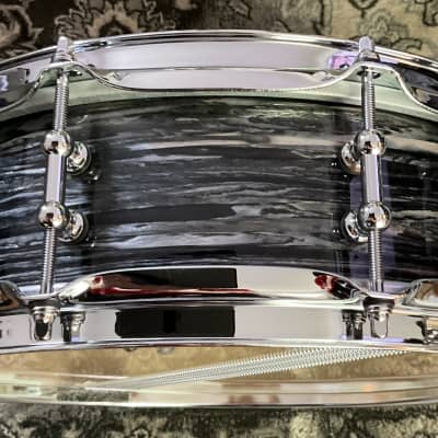 Ludwig Classic Maple Series 4x14” Vintage Black Oyster Snare Drum