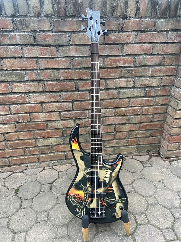 Dean E10APJ - Skull Crusher 2010's - Skull Graphic, Black