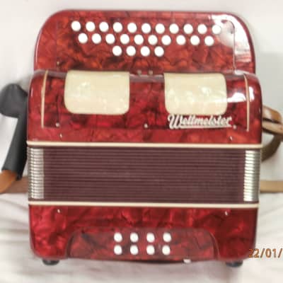 Weltmeister  8 bass diatonic button accordion key C/F 1990-2000 red marble image 10