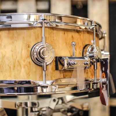 DW Collector's Natural Lacquer Over Kurilian 5x14 Snare Drum - SO# 1119644 image 3
