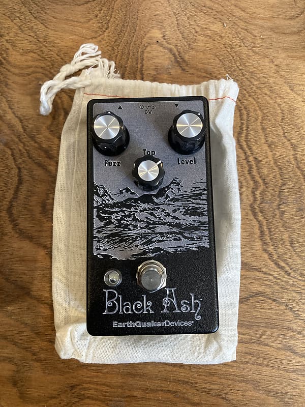 EarthQuaker Devices Black Ash