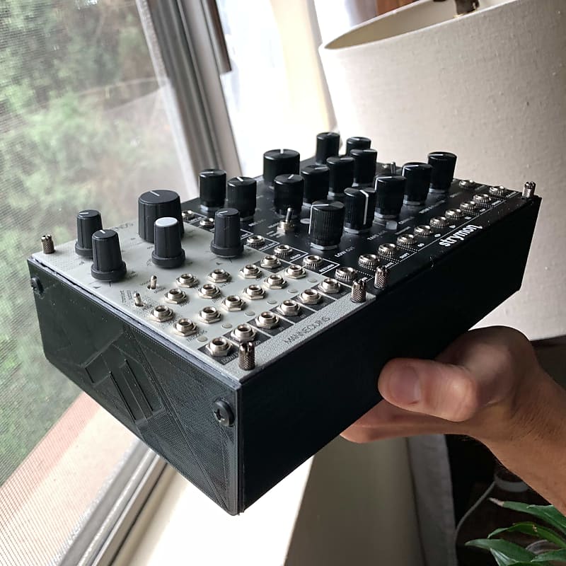 パリコレクション Case Eurorack 42hp Frame Black Reverb | Circuits Sleepy by 鍵盤楽器