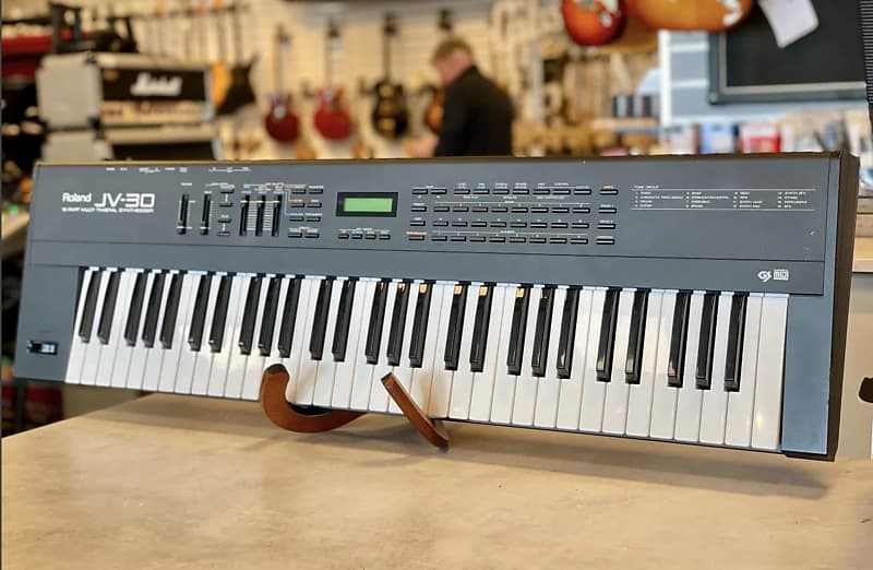 Roland JV-30 61-Key Multi-Timbral Synthesizer 1991 - 1992 - Black image 1