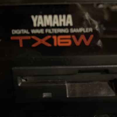 Yamaha TX16w