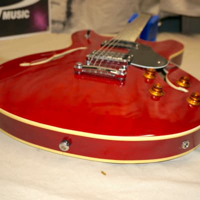 Oscar Schmidt by Washburn Delta King OE-30 OE30 ES-335 style Semi-Hollow Body Guitar Cherry image 6