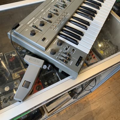 Roland SH-101 MOD GRIP 32-Key Monophonic Synthesizer 1982 - 1986 - Gray with Grip Mod