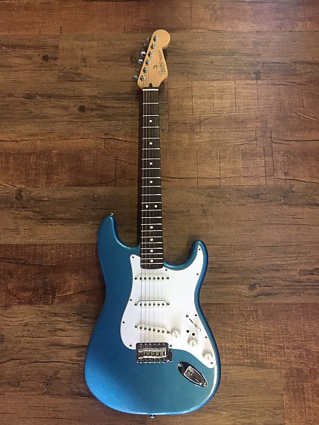 Fender Standard Stratocaster (Mexico) Lake Placid Blue | Reverb