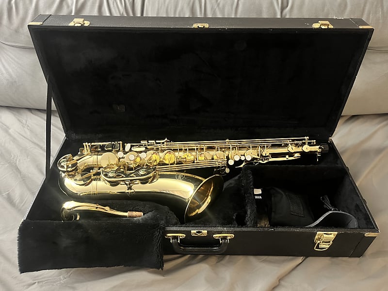 Kohlert Tenor Saxophone w/ F key Reverb