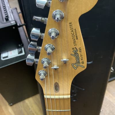 Fender Stratocaster American Standard w/ original case 1991 image 4