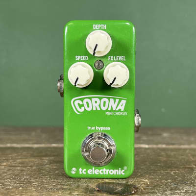 TC Electronic Corona Mini Chorus 2014 - Present - Green image 2