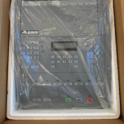 Alesis MMT-8 Multi-Track MIDI Recorder Sampler/Sequencer 1987 - 1992 - Grey