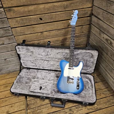 Fender USA Telecaster Guitar Showcase, Sky Burst Metallic USED! RKTEL281123
