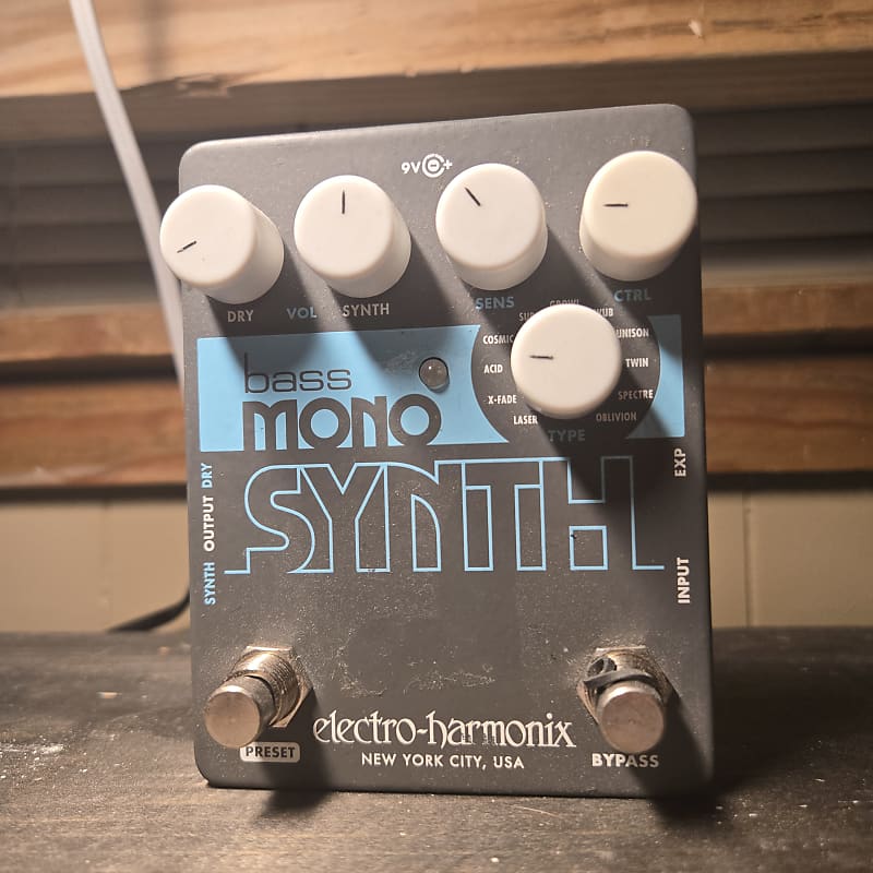 Electro-Harmonix Bass Mono Synth