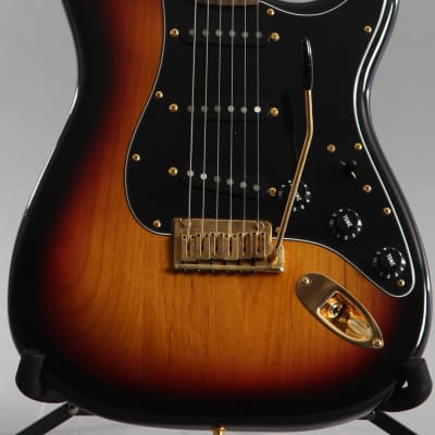 2002 Fender Partscaster Sunburst Fender Body With Yngwie Malmsteen Signature Scalloped Neck image 2
