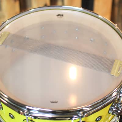 DW 5.5x14 Collector's Maple Solid Chrome Yellow Super Solid Snare Drum - SO#1288930 image 5