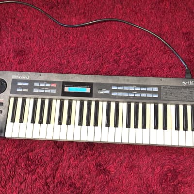 Roland Synthplus-10 (Alpha Juno-1) 49-Key Programmable Polyphonic Synthesizer 1985 - 1988 - Black