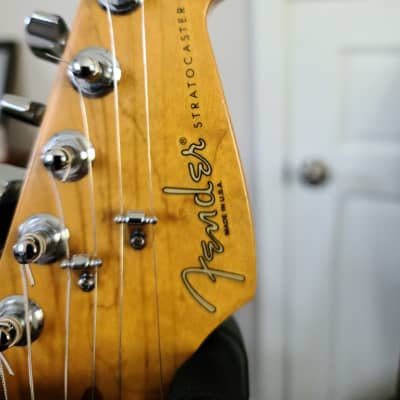 Fender American Standard Stratocaster with Maple Fretboard 1997 Natural Ash image 3