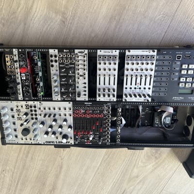 Erica Synths 2x104HP Aluminum Travel Case ( + 2 power supplies and Stand ) image 3
