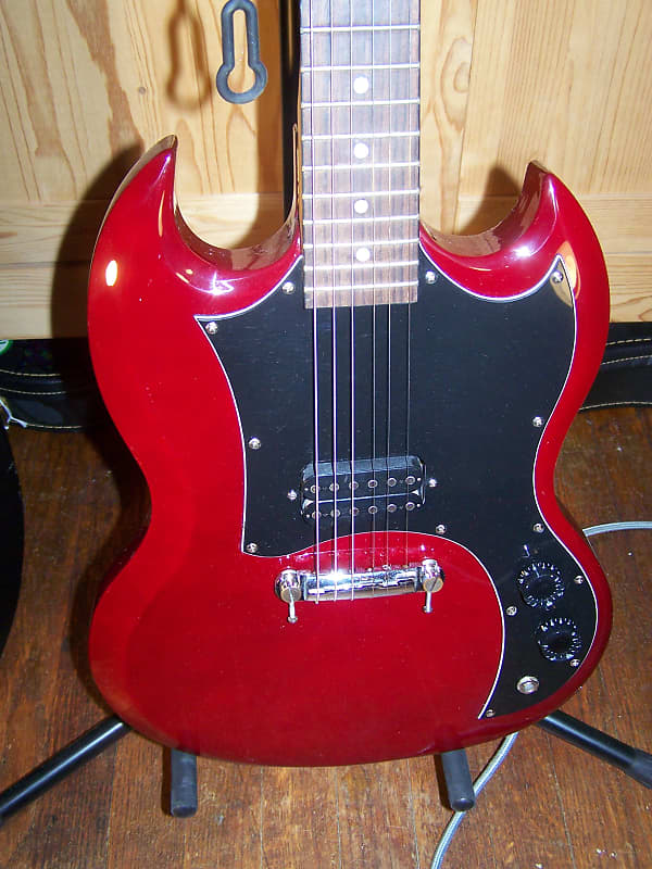 Maestro by Gibson SG レッド Gibson SG with Maestro Cherry Red 2000 | The Music Zoo