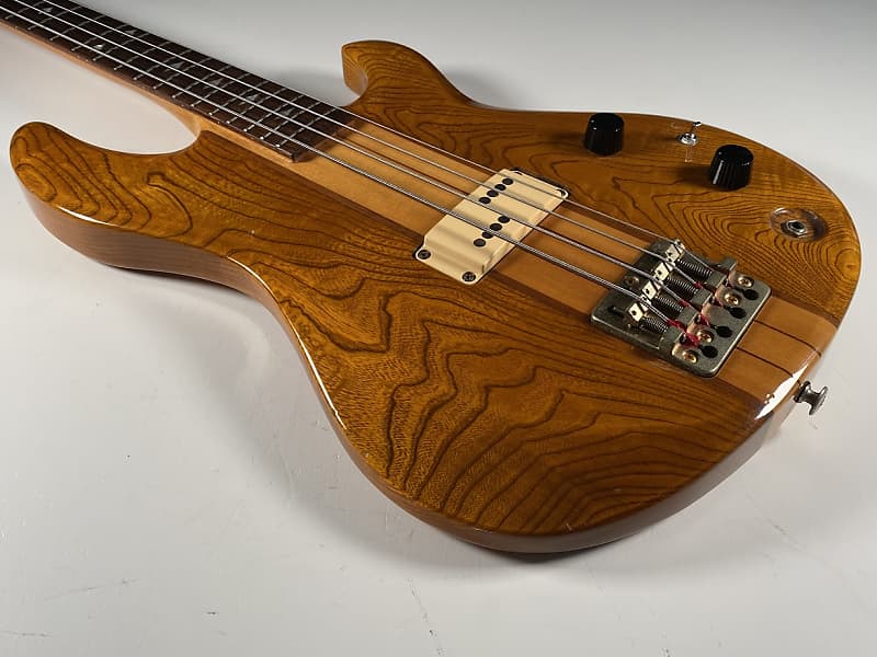 Aria Pro II TSB-550 '81 Vintage Through Neck Medium Scale