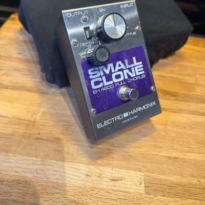 SMALLCLONE　Electro-Harmonix Electro Harmonix Small Clone – United States