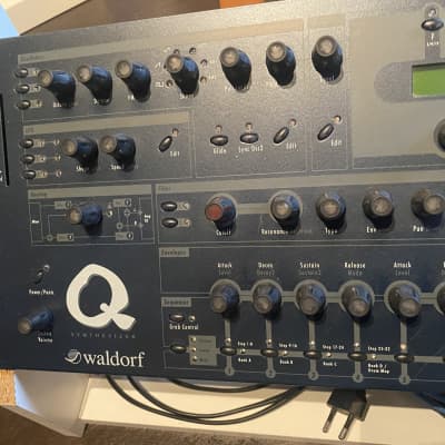 Waldorf Q Rackmount Synthesizer 1999 - 2011 - Blue