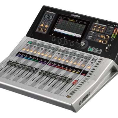 Yamaha TF1 Digital Mixing Console with 17 Motorized Faders and 16 XLR-1/4 Combo Inputs