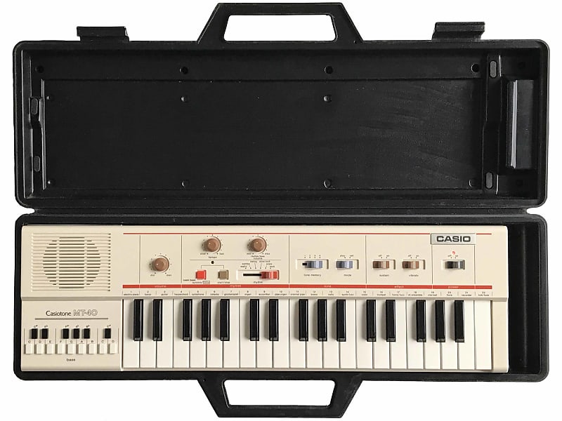 1981 Casio MT 40 With Plastic Hard Case Vintage Electronic