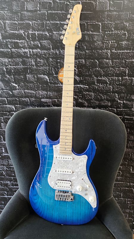 FGN E-Gitarre, Expert Odyssey, Seethrough Blue Burst, Koffer image 1