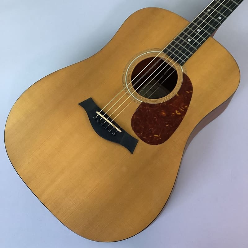 Taylor 110 (2003 - 2013) | Reverb Canada
