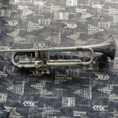 Bach 180S37 Stradivarius Bb Silver Trumpet Trumpet | Reverb