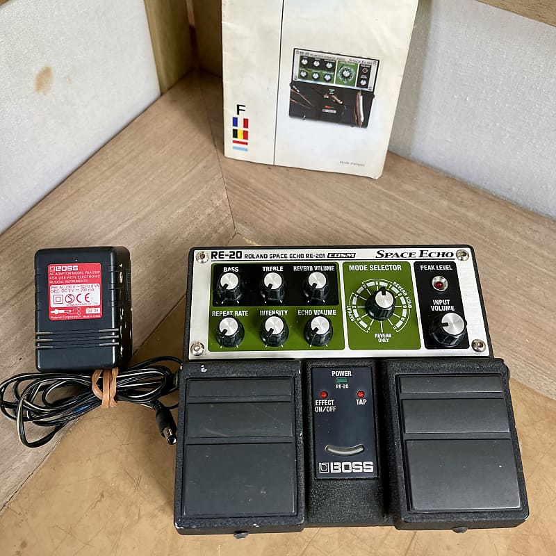 Boss RE-20 Space Echo