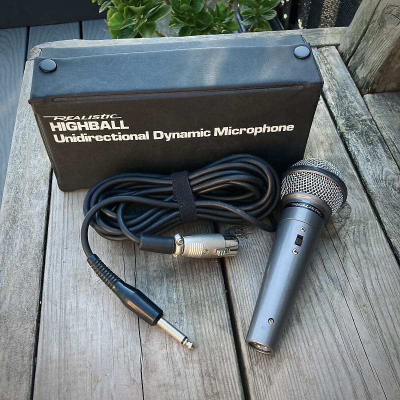 Realistic HIGHBALL Unidirectional Dynamic Microphone 33 984A