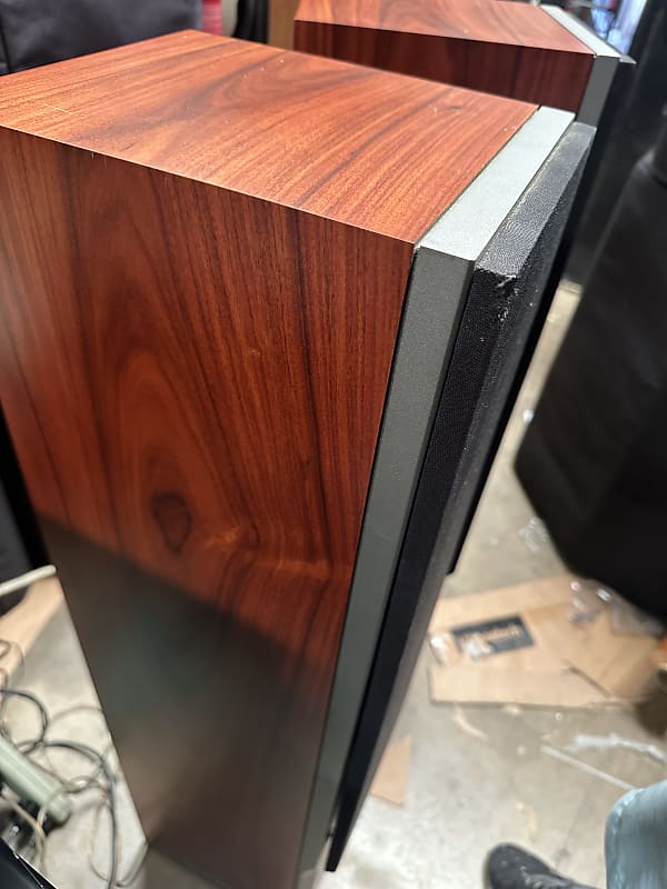 Dynaudio 72SE speakers  			