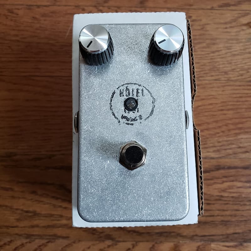 早割クーポン！ Bone Lovepedal ギター Tender tonebender mkII ギター 