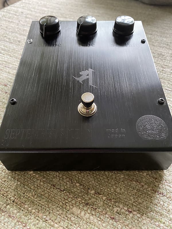 September Sound Violetta 'Dark Side' | Reverb Canada