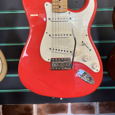 Fender Hank Marvin Signature Stratocaster Vintage Fiesta Red