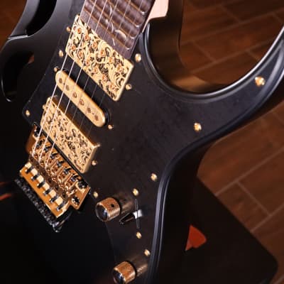 Ibanez Steve Vai Signature PIA3761 Electric Guitar - Onyx Black 5034 image 7